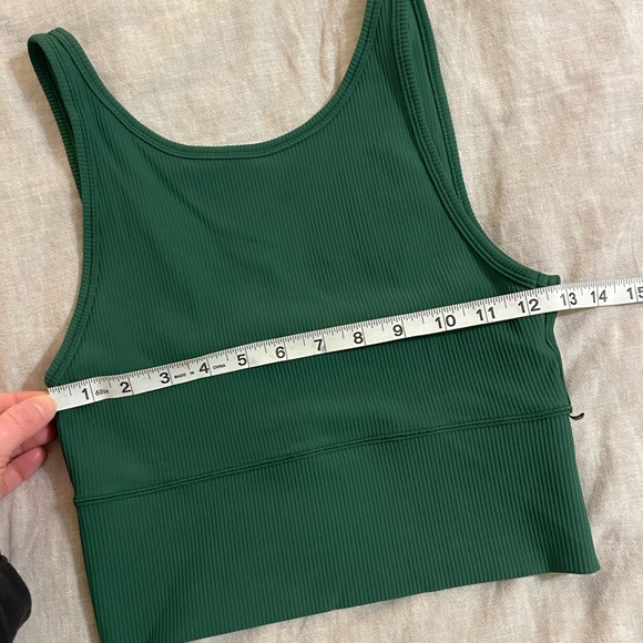 Lululemon Power Pivot Tank Top in Rib - Picture 4 of 7